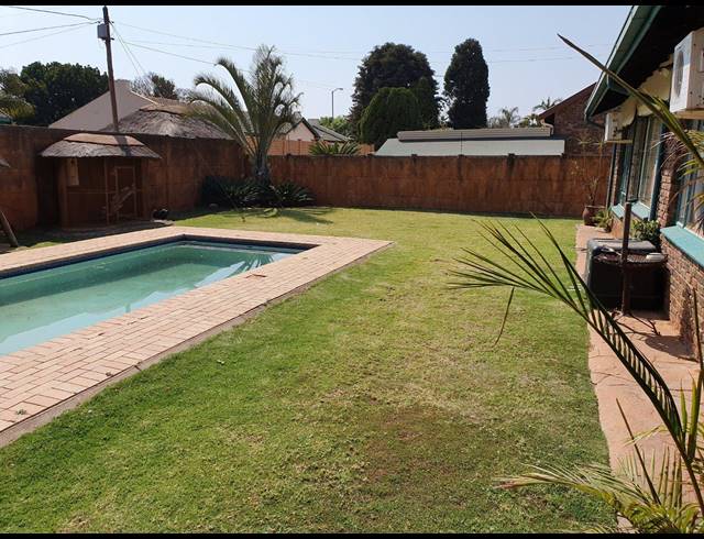 3 BEDROOM HOUSE SOLD IN THERESAPARK
